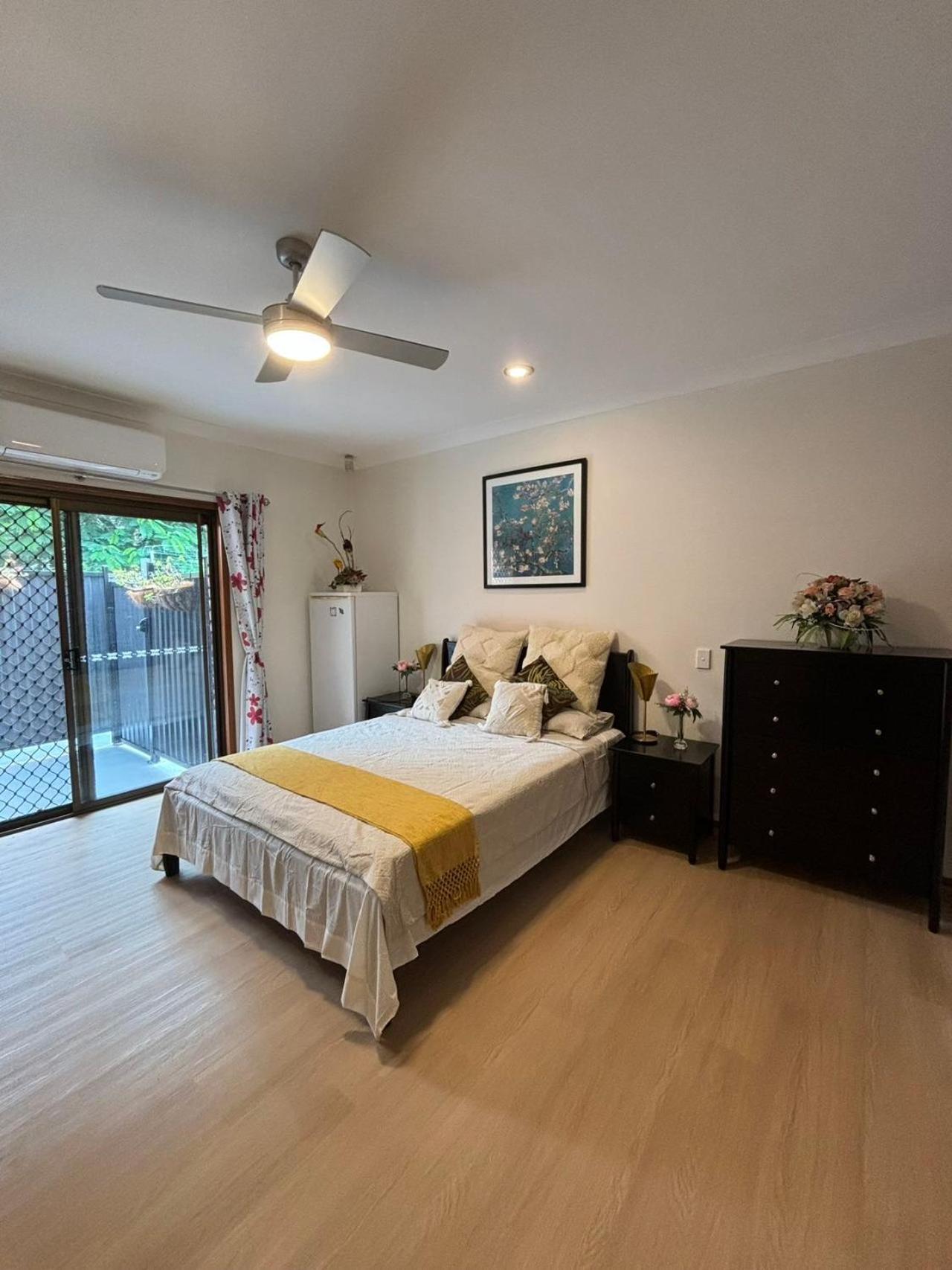 Homestay Garden Retreat Sunnybank Hills *